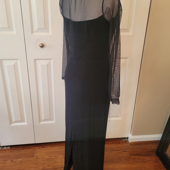 Black Stretchy Long Express Dress - Picture 2 of 4